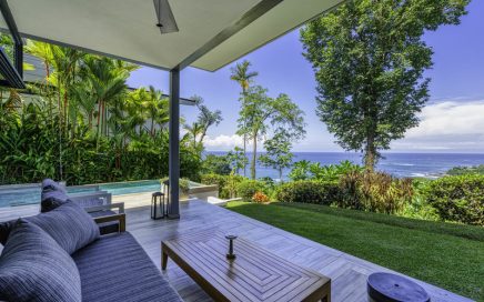 0.11 ACRES – 3 Bedroom Beautiful Luxury Villa With Boasting Ocean View!!!