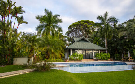 CASA SHANTI – 4 Bedroom Ocean View & Large Pool!