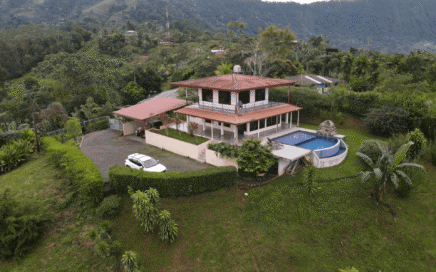 1.56 ACRES –  2 Bedroom Charming Home with Panoramic Ocean and Mountain Views!!!