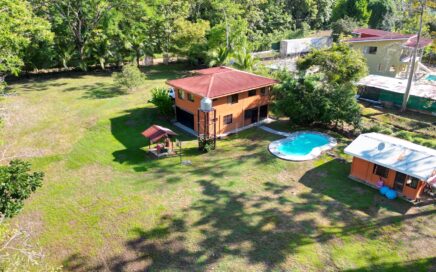 1.04 ACRES – 3 Bedroom River Home, Close To The Beach And National Parks!!!!