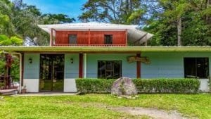 Fully renovated Costa Rican-style home with streams and expansion potential in Dominical.