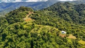 Luxury Costa Rican estate with mountain and ocean views in Dominical.