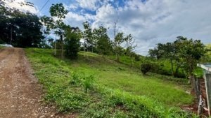 Build ready private home site on lush hillside in Uvita, Costa Rica.