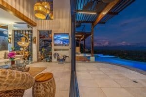 Elegant living space with infinity pool and mountain scenery in Dominical.