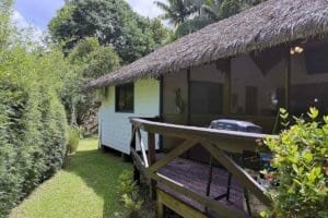 Cozy jungle home with private pool and lush greenery in Dominical.